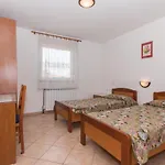 2 Bedroom Cozy In Lägenhet *