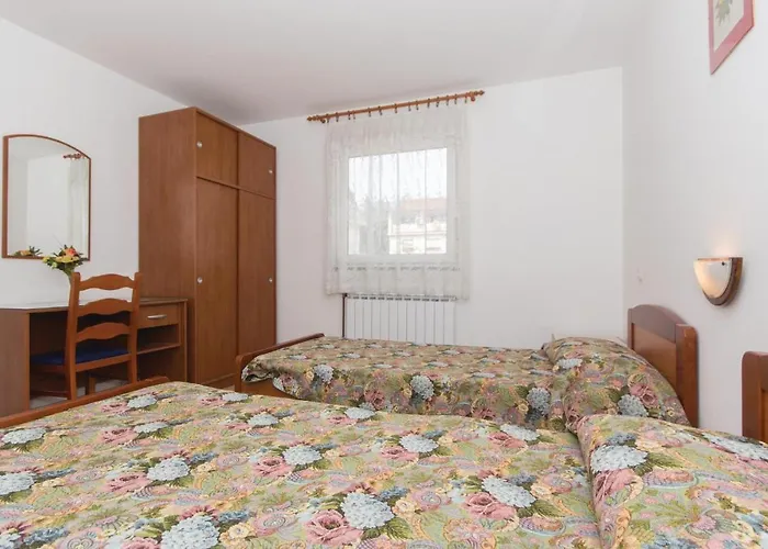 Διαμέρισμα 2 Bedroom Cozy In *